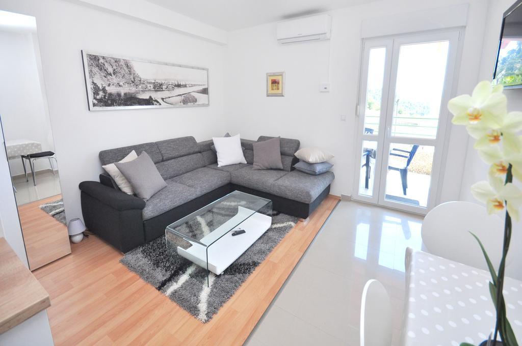 Apartments Zorka Leko Omiš Oda fotoğraf
